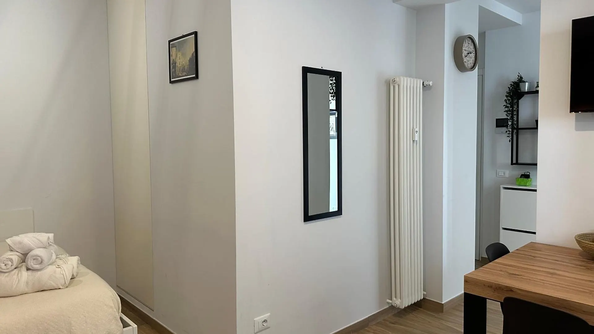 Repetti Design - 10 Min To City Centre & Airport Milan 0*,  Italy