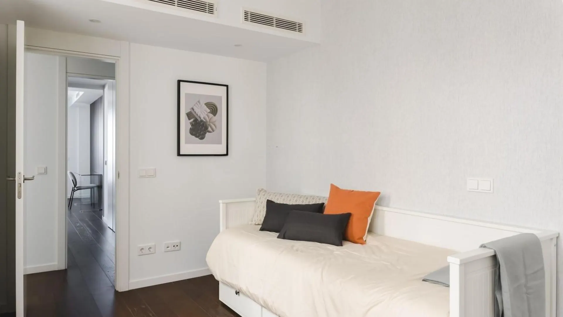 Repetti Design - 10 Min To City Centre & Airport Milan Apartment