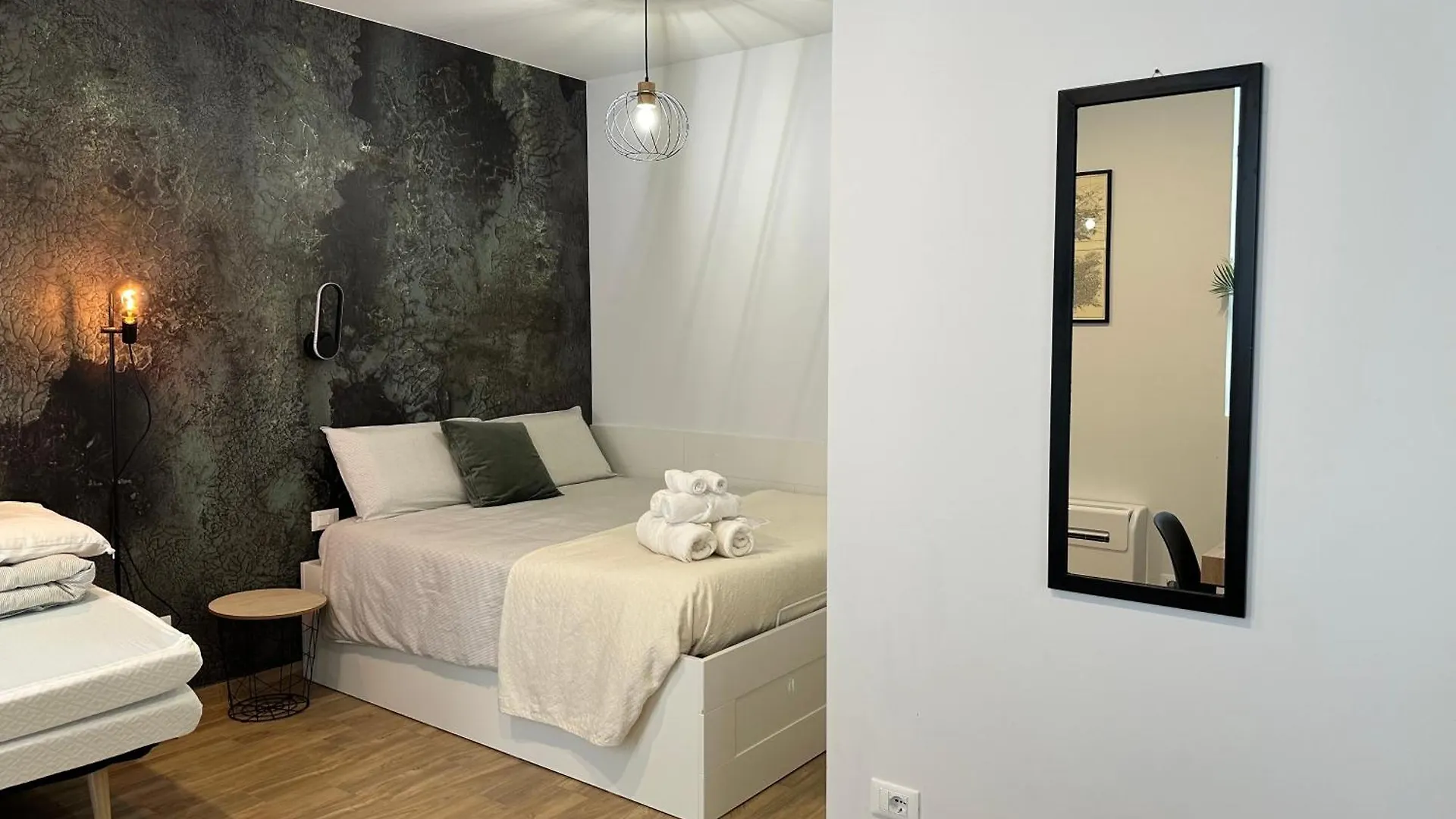 Repetti Design - 10 Min To City Centre & Airport Milan Apartment